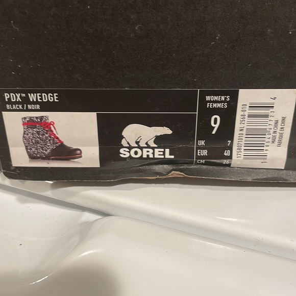 Sorel PDX Wedge Boot with Black and White Shaft and Hot Pink Laces Size 9 NIB💗🖤 - Picture 7 of 11